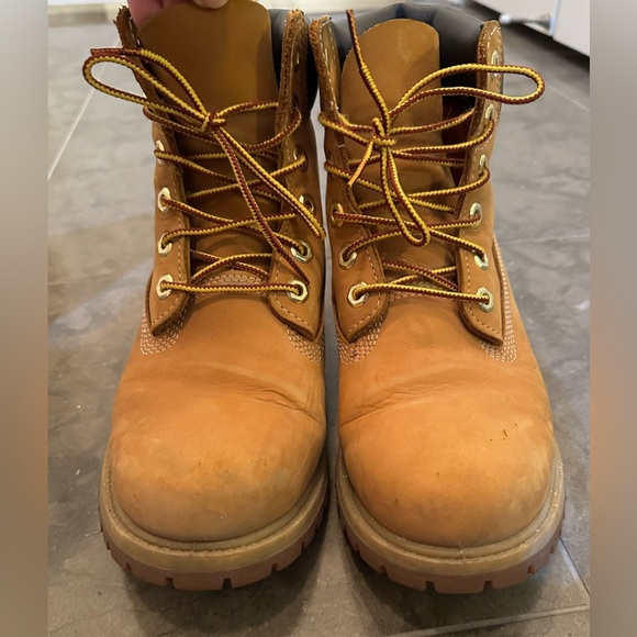Timberland Boots - Picture 2 of 3
